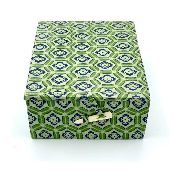 Pair of 2 Asian Stone Marble? Top Carved Dragons Seal (Bottom Uncarved) 4x1 3/8” - Picture 9 of 13